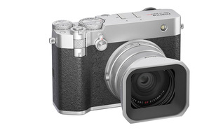 Eine Kamera, die sowohl das Auge als auch das Herz vieler Fotografen begeistert: Die GFX100RF von Fujifilm ist ab April in Schwarz und Silber für 5499 € im Handel