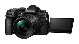 C12_OM-1_BLK_Right_LCD-180-Front-Tilt_12-40-2_BLK_W_MF