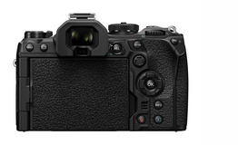 C18_OM-1_BLK_Back_LCD-Close