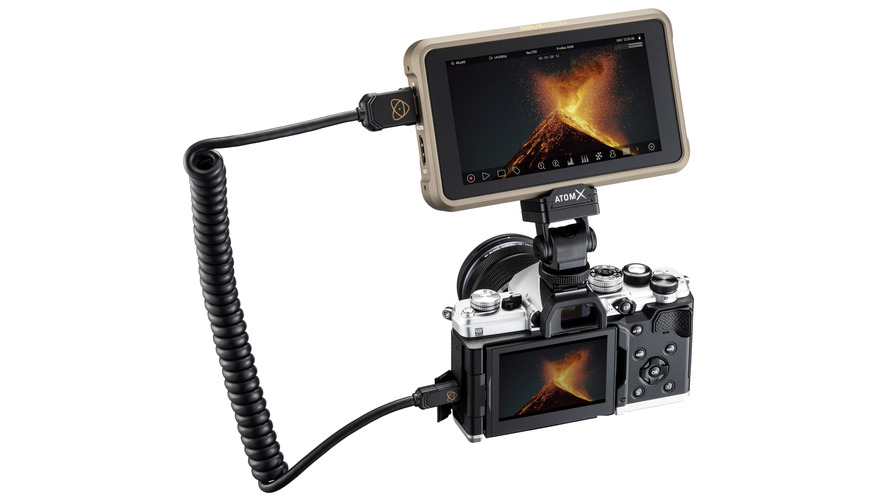 OM-3 von OM-Digital Systems mit externem Sucher für Video-Produktion